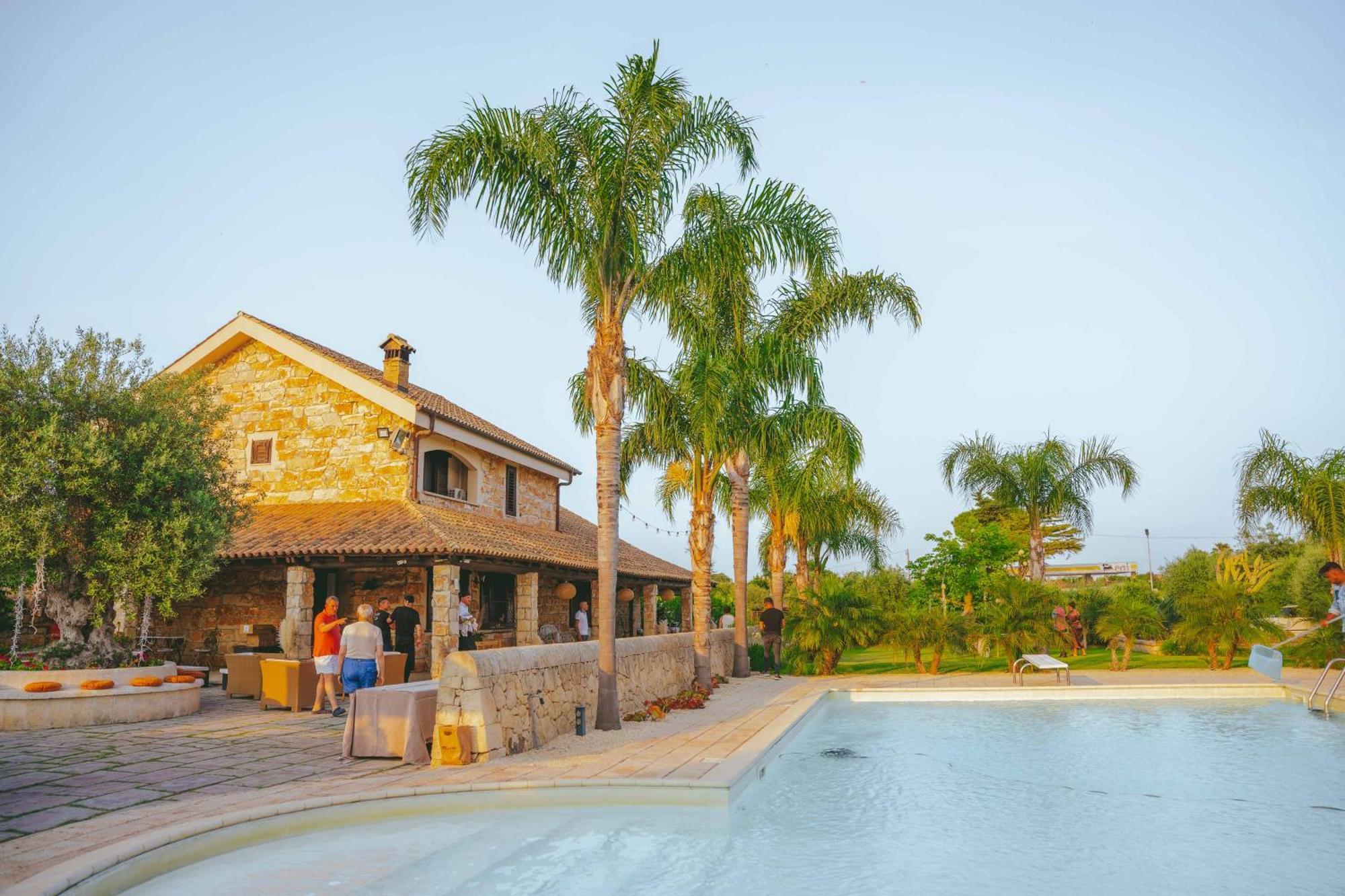 Mythos Holidays & Events سيراكوزا المظهر الخارجي الصورة