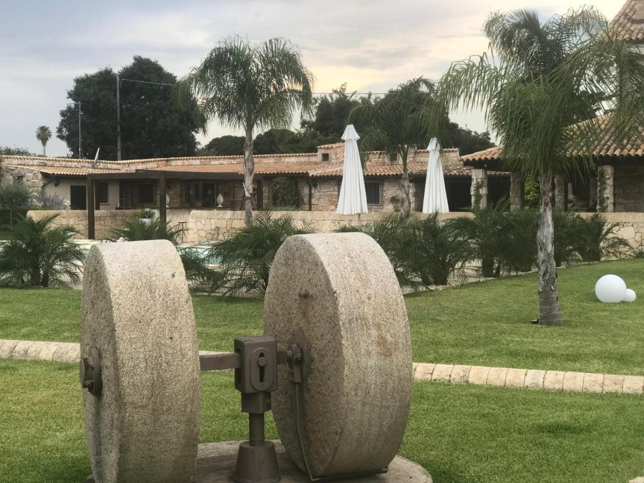 Mythos Holidays & Events سيراكوزا المظهر الخارجي الصورة