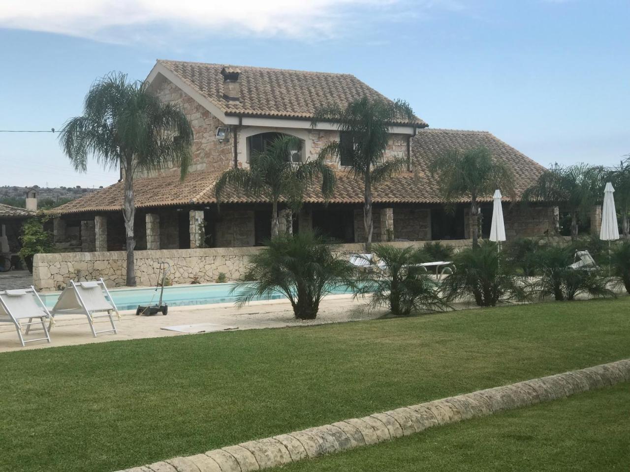 Mythos Holidays & Events سيراكوزا المظهر الخارجي الصورة